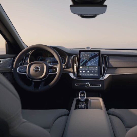 NEW XC90 Mobile 1080x1080-10