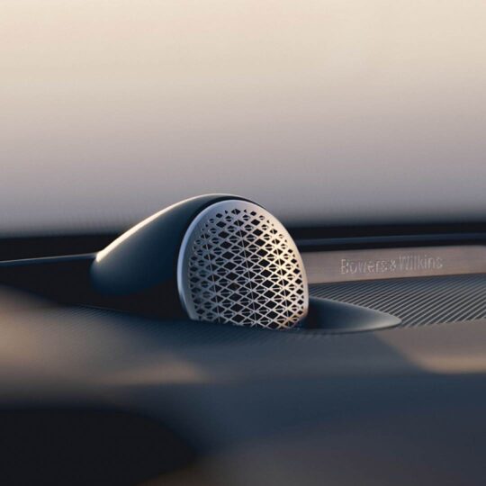 NEW XC90 Mobile 1080x1080-11